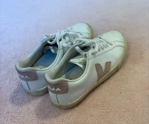 Pink VEJA Sneakers thumbnail 3