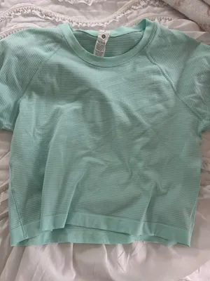 Lulu swiftly crop top thumbnail 1