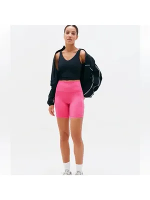 New Athleta XS Salutation Stash 7" Short X-Small Cerise Pink thumbnail 4