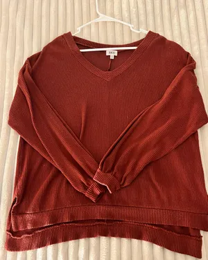 Sweater thumbnail 1