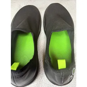 Women OOFOS OOMG EEZEE Black/Black Sz 7.5 thumbnail 4