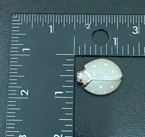 Vintage 70’s AVON Frosted Lucite Silvertone Ladybug Small Brooch 7.5g thumbnail 10