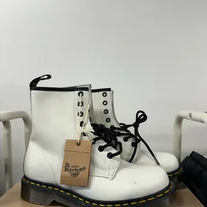 Dr. Martens 1460 Smooth - White - Unisex thumbnail 6