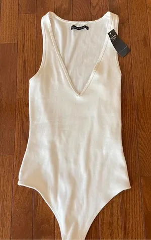 Vintage Abercrombie and Fitch white low neck bodysuit thumbnail 1