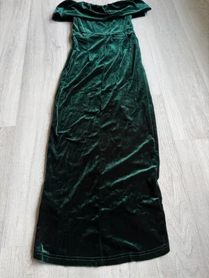 SHEIN Elegant Green Velvet Off-Shoulder Maxi Dress — Size S thumbnail 10
