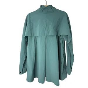 Athleta Advantage Poplin Top Women’s M Green Half-Zip Lightweight Tunic Jacket thumbnail 4