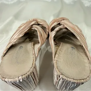Free People X Jeffrey Campbell Venice Mule Heels 6.5 Twist Satin Feminine Chic thumbnail 10