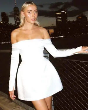 White Off thumbnail 1