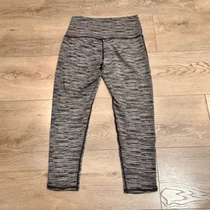 Aerie Athleisure Leggings Womens Medium M Black Grey‎ Marled Cropped Workout thumbnail 2