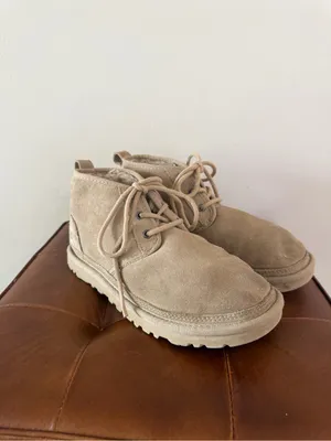 UGG Womens Neumel Sand Beige Taupe Chukka Boots Size 8 Lace Up Fur lined 1094269 thumbnail 3