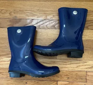 UGG Sienna Matte Blue Rain Boots Women’s 7 Waterproof Weather Core Gorpcore thumbnail 1