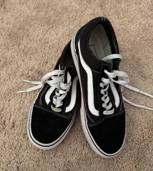 Old Skool Vans Sneakers thumbnail 1