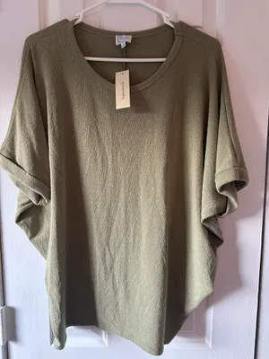 Francesca's knit top thumbnail 1