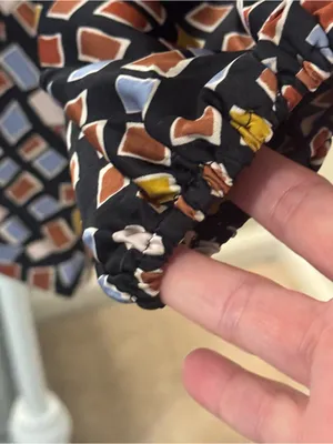 Entro Flowy Geometric Print Blouse Size Large thumbnail 5