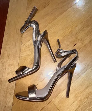 Steve Madden Gold Heels thumbnail 7