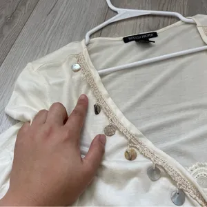 Boston Proper V Neck Sequined Top Cream (Large) y2k boho hippie half sleeve thumbnail 5