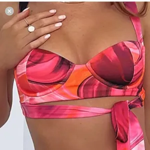 WHITE FOX WOMENS MEDIUM Vibrant Pink top thumbnail 1