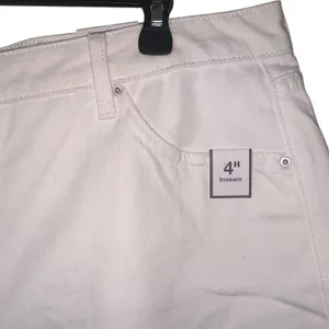 NWT Time and Tru Pure White Denim Women's Jeans Shorts Fringe 4” Inseam thumbnail 2
