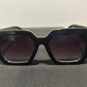 Black Square Sunglasses thumbnail 3