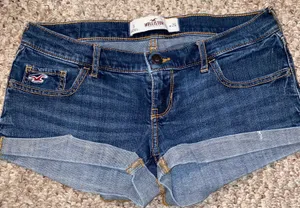 Hollister Shorts thumbnail 1