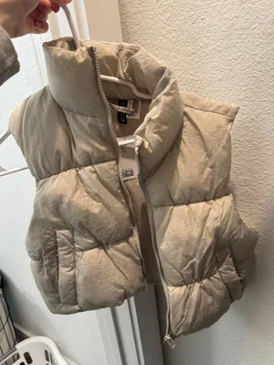 Puffer Vest thumbnail 1