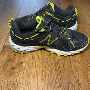New Balance 610v2 All Terrain Running‎ Shoes Womens 6 Black Green WT610BG USA thumbnail 9