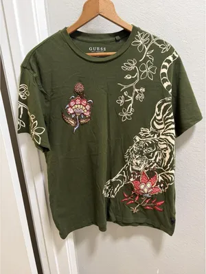 Y2K Guess T Shirt Embroidery Flowers With Tiger Green Sz M thumbnail 1