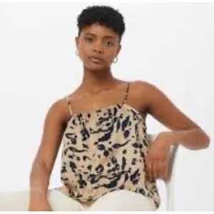 Vera Moda Hailey Singlet Top NWT large thumbnail 3