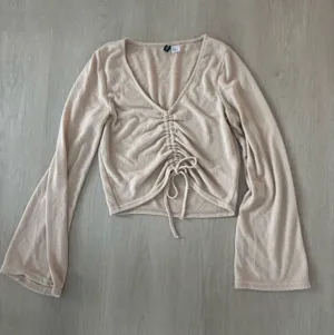 H&M Long Sleeve Top thumbnail 1