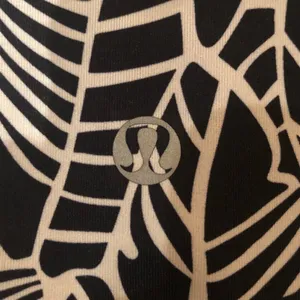Lululemon Wunder Under Leggings Leaves Pretty Palm Black Angel Wing thumbnail 4
