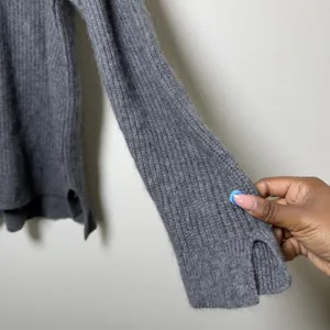 Neiman Marcus Womens 100% Cashmere Sweater XL Gray Lace‎ Up Shoulder V-Neck thumbnail 8