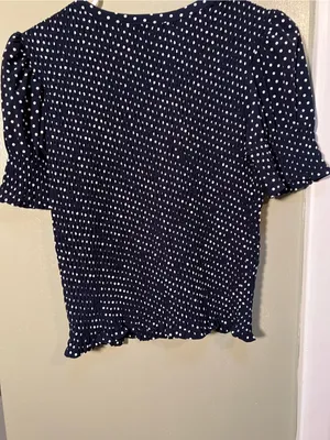 Time and Tru Women’s Size XS 0-2 Smocked Top Short Puff Sleeves Navy Blue White thumbnail 9