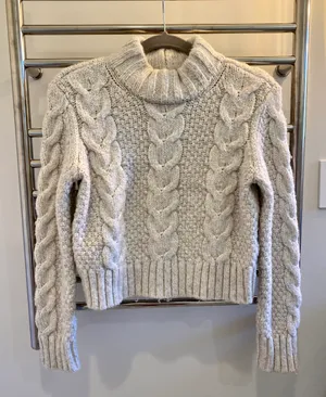 American Eagle thick cable knit sweater 🌨️ thumbnail 1