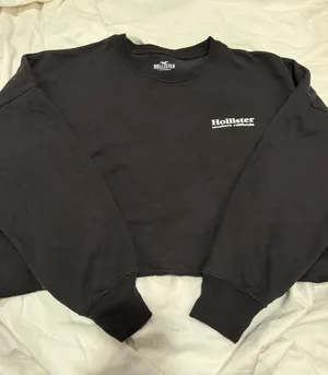 Hollister Cropped Sweater thumbnail 1