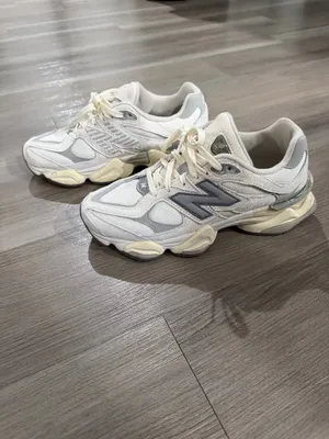 9060 New Balance Sneakers Women’s thumbnail 3
