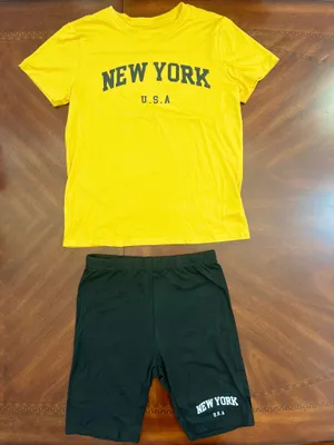 SHEIN New York USA Graphic T-Shirt & Biker Shorts Set – Yellow/Black Size M thumbnail 3