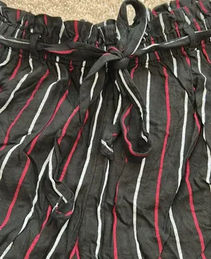 Women’s Hollister Shorts thumbnail 2