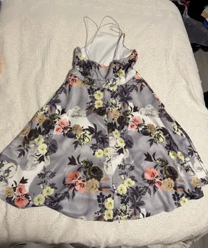 Boohoo Floral Dress thumbnail 2