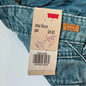 Levi's Relaxed Fit Pleated Light Blue Jeans Size 24 NWT thumbnail 4