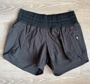 Lululemon Tracker Short II *2-way Stretch
Black 8 thumbnail 1