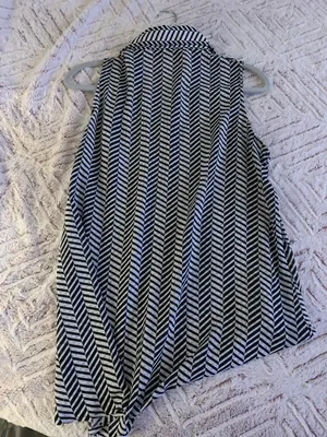 Black And White Dress Shirt thumbnail 6