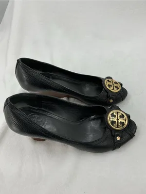 Tory Burch Black Leather Peep-Toe Heels with Gold Logo Medallion B47 thumbnail 2