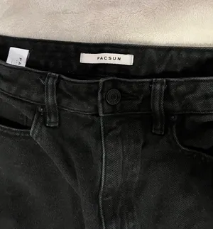 90s Boyfriend Jeans thumbnail 3