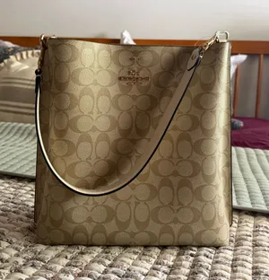 Coach Purse thumbnail 1
