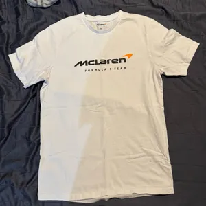 McLaren Formula 1 T Shirt White Size M thumbnail 2