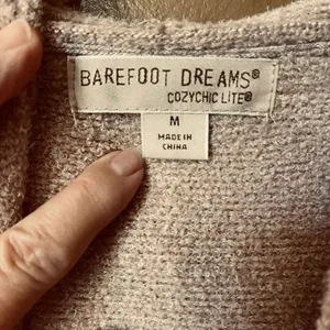 BAREFOOT DREAMS cozy chic lite size M hooded open front cardigan. thumbnail 3