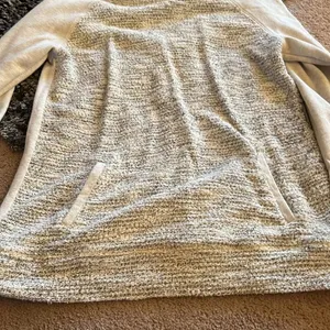 ‎Lou & grey large sweater thumbnail 3