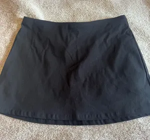 Urban Outfitters Skort thumbnail 1