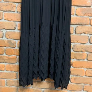 Abercrombie &‎ Fitch Dress Size Medium Black Pleated Maxi Chevron Hem Sleeveless thumbnail 3