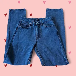 Cotton On Distressed Straight Leg Jeans thumbnail 5
